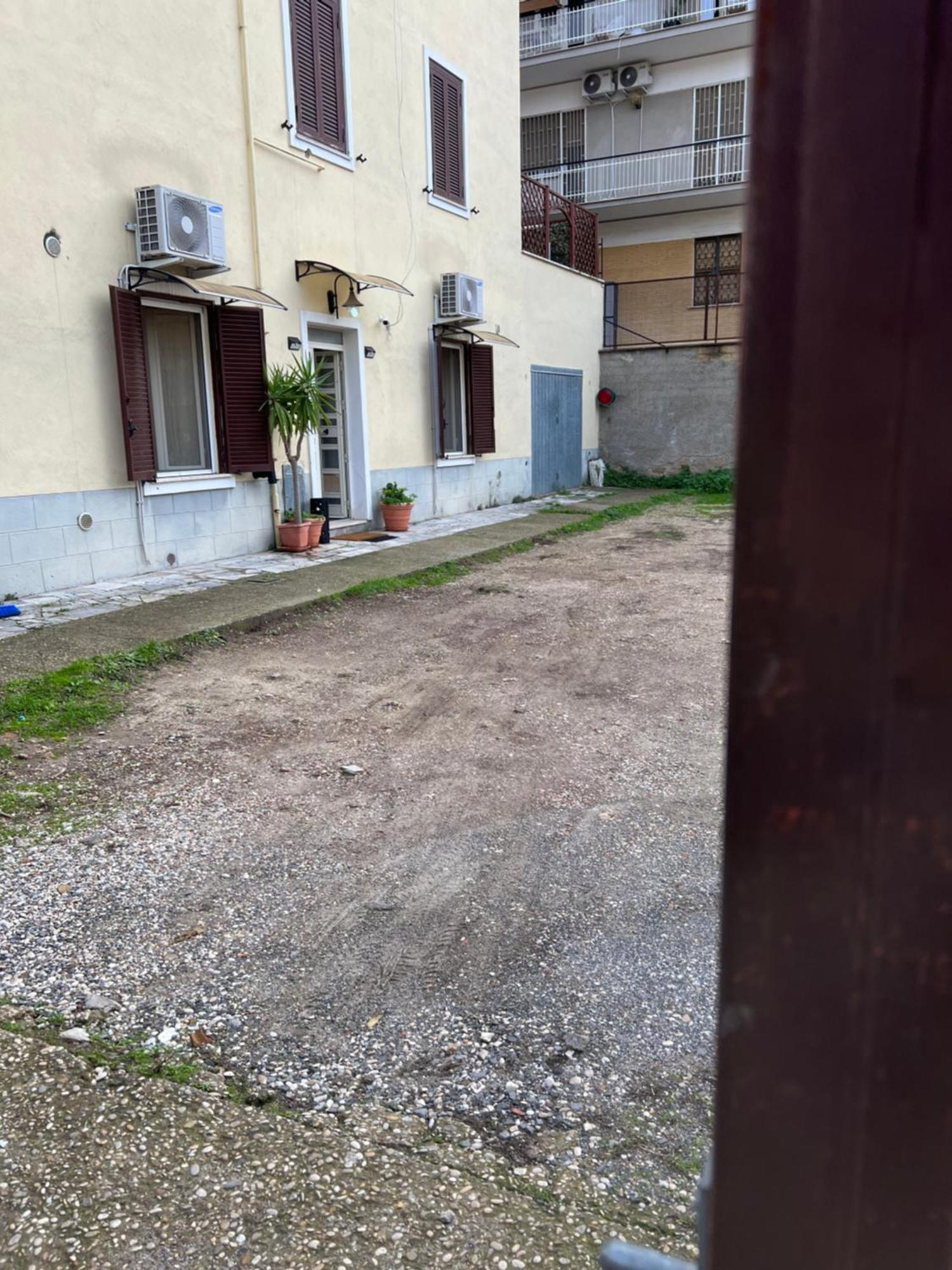 Casa Bravetta - Parking Private Apartment Roma Ngoại thất bức ảnh