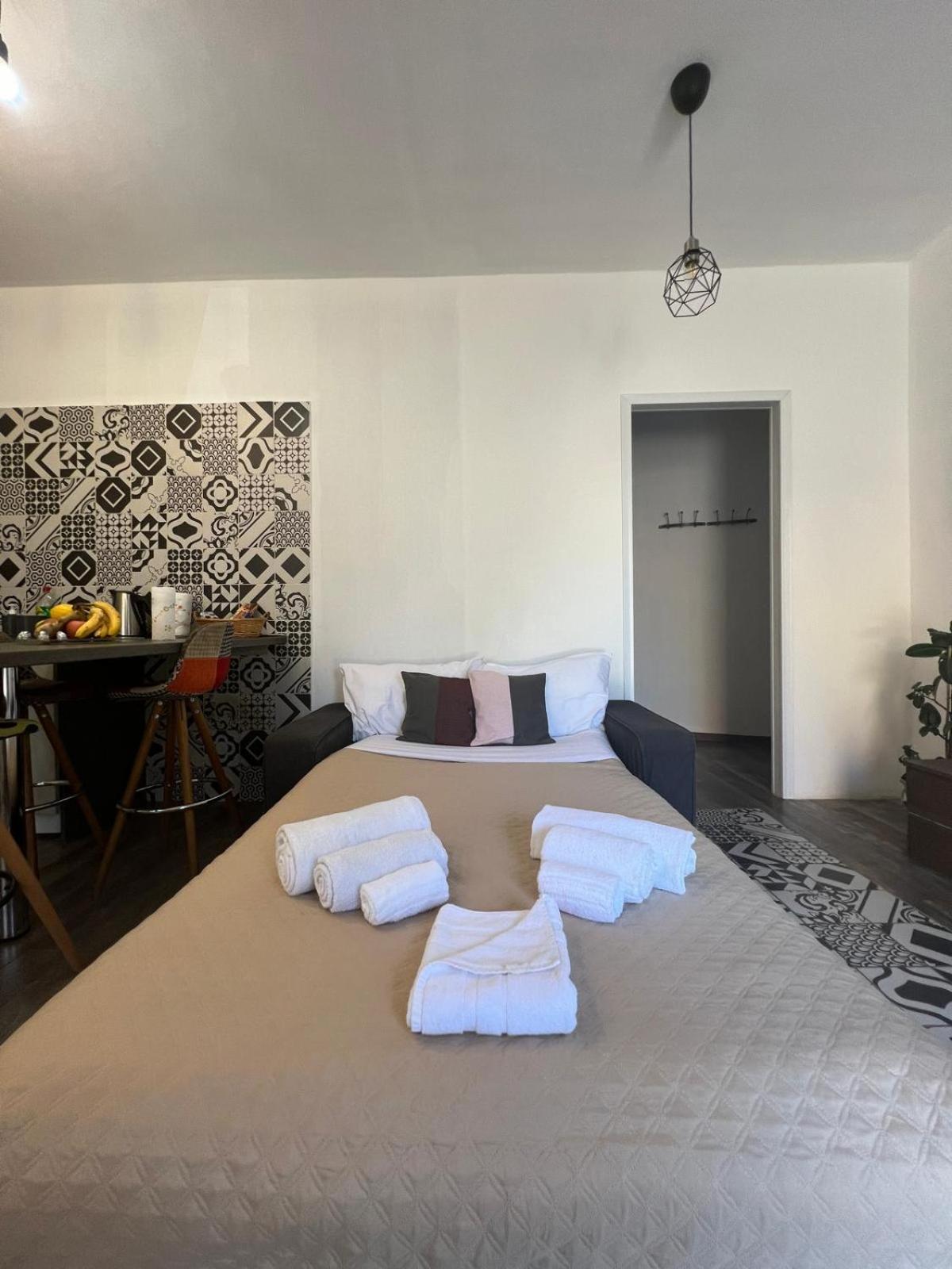 Casa Bravetta - Parking Private Apartment Roma Ngoại thất bức ảnh